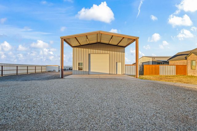 7723 E County Rd 5500, Idalou, TX 79329