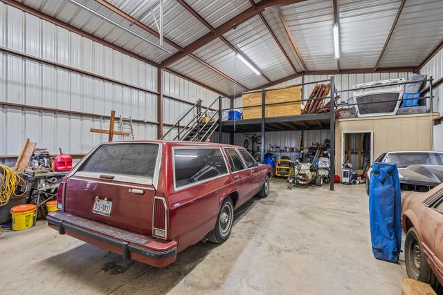 7723 E County Rd 5500, Idalou, TX 79329