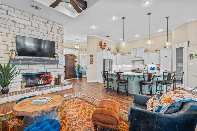 7723 E County Rd 5500, Idalou, TX 79329