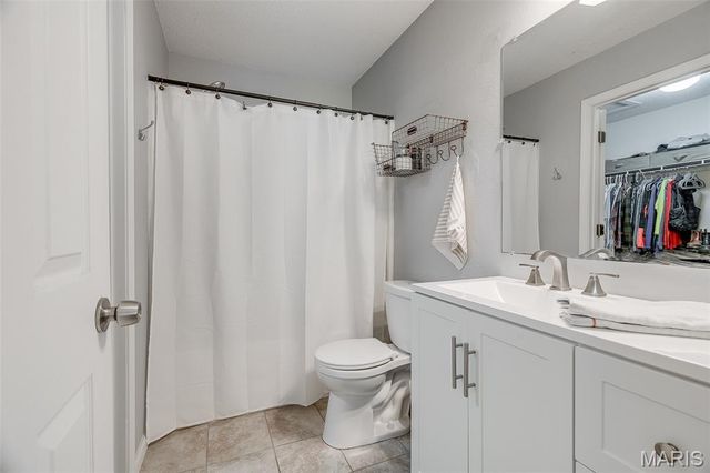 232 Sheffield Drive, Belleville, IL 62223