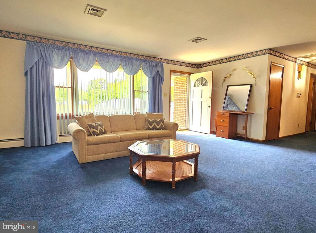 Image 11 of property listing at 20098 PINEY POINT RD, Callaway, MD 20620