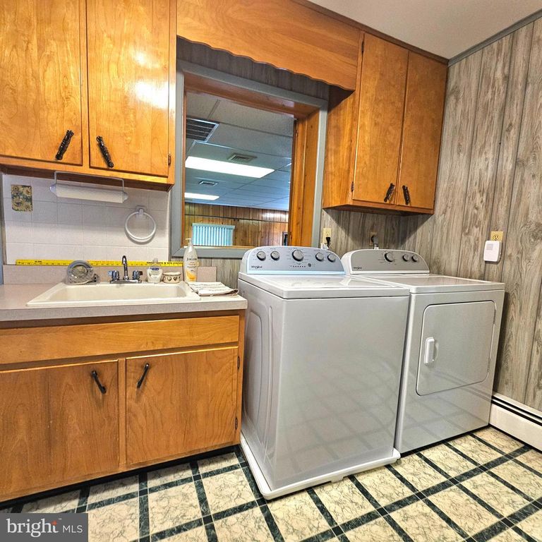 Image 18 of property listing at 20098 PINEY POINT RD, Callaway, MD 20620