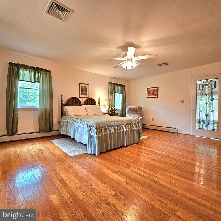 Image 29 of property listing at 20098 PINEY POINT RD, Callaway, MD 20620