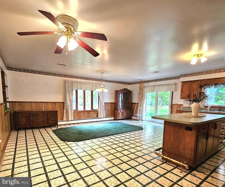 Image 3 of property listing at 20098 PINEY POINT RD, Callaway, MD 20620