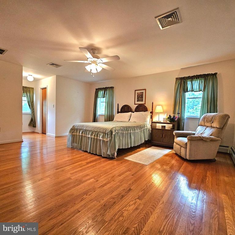 Image 30 of property listing at 20098 PINEY POINT RD, Callaway, MD 20620