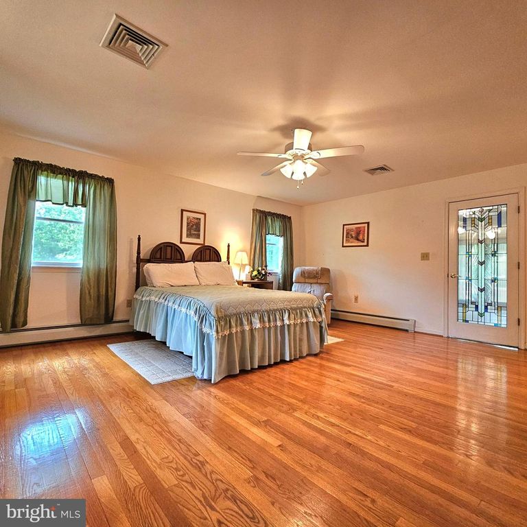 Image 31 of property listing at 20098 PINEY POINT RD, Callaway, MD 20620