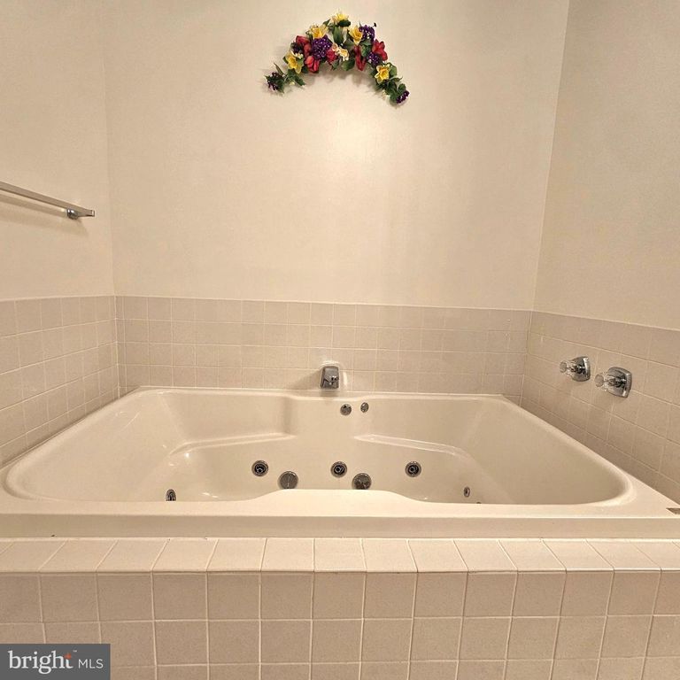Image 36 of property listing at 20098 PINEY POINT RD, Callaway, MD 20620