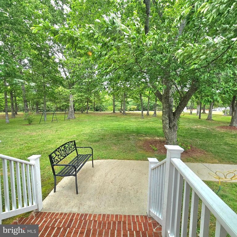 Image 43 of property listing at 20098 PINEY POINT RD, Callaway, MD 20620