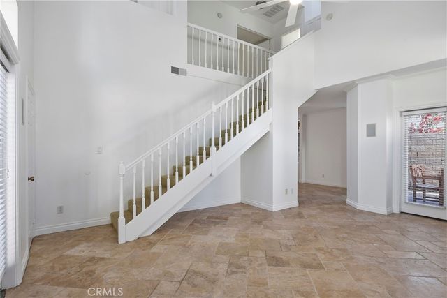 2575 Elden Avenue 3, Costa Mesa, CA 92627