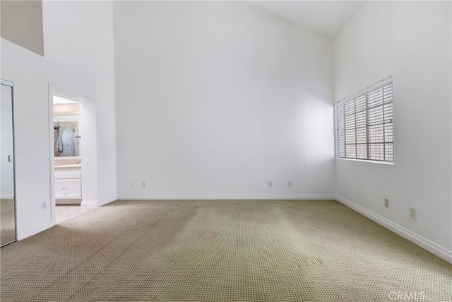 2575 Elden Avenue 3, Costa Mesa, CA 92627