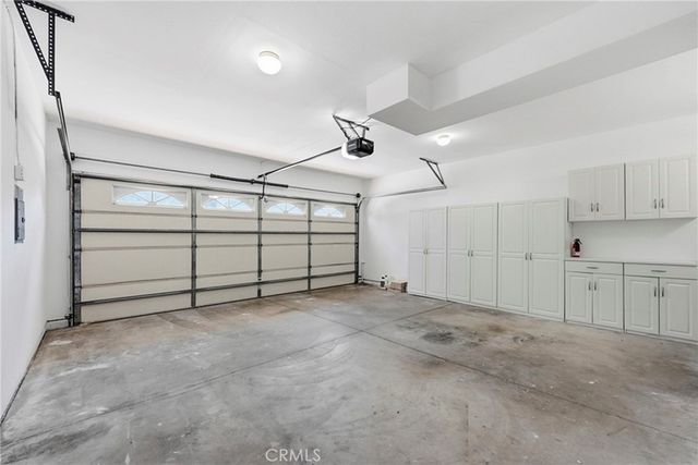 2575 Elden Avenue 3, Costa Mesa, CA 92627