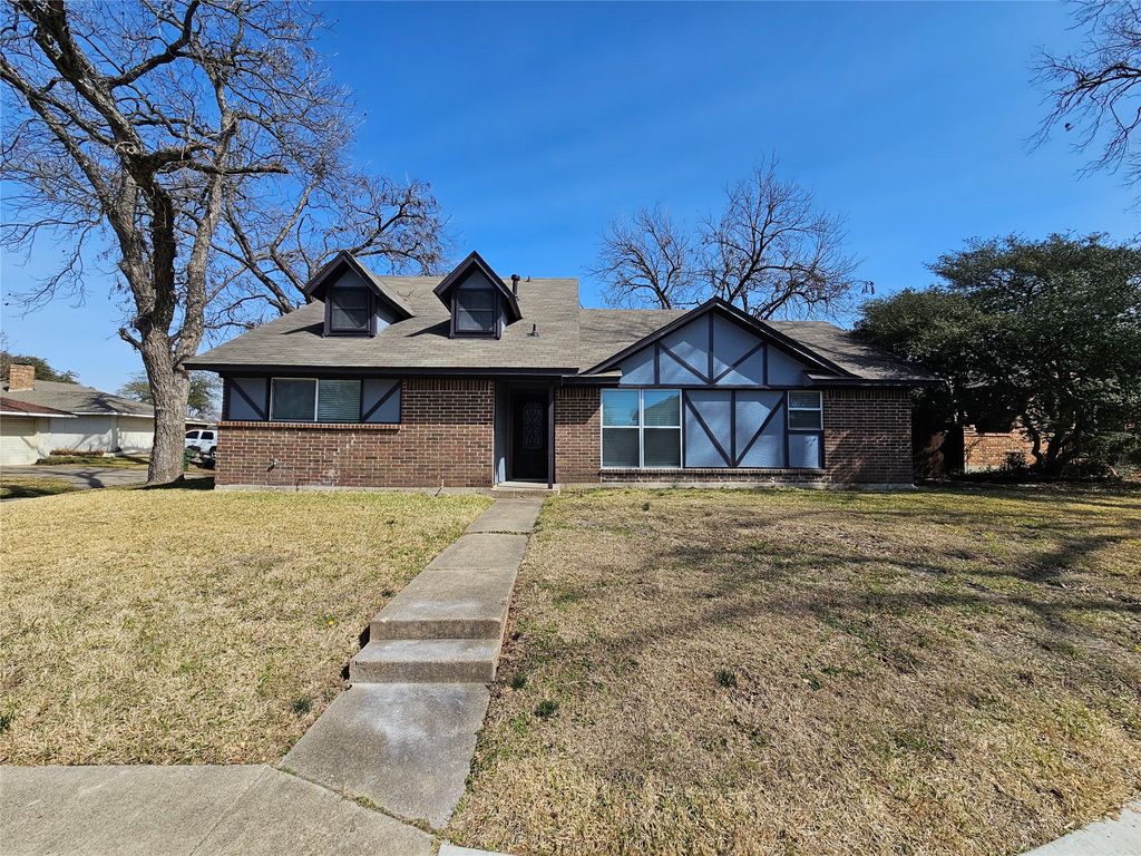 4806 Cliffwood Drive, Garland, TX 75043