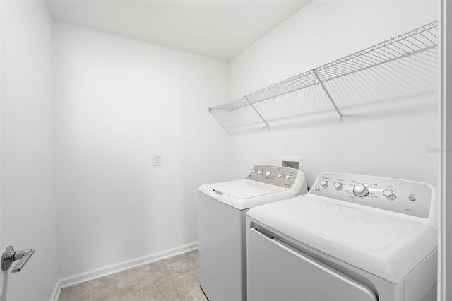 724 DARING DRIVE, Davenport, FL 33837