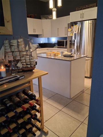 1953 SE 24th Avenue, Homestead, FL 33035