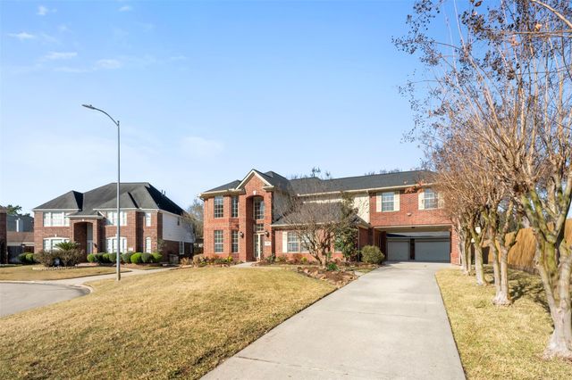 2406 Spanish Oak Hill Court, Spring, TX 77388