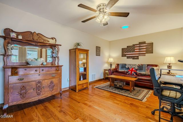 1501 Walt Price Road, Sevierville, TN 37876