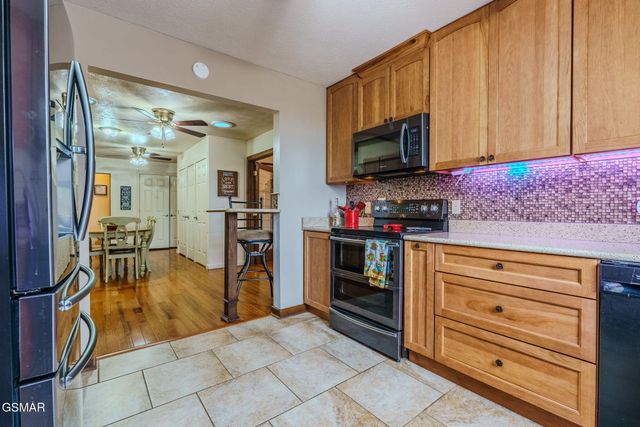 1501 Walt Price Road, Sevierville, TN 37876