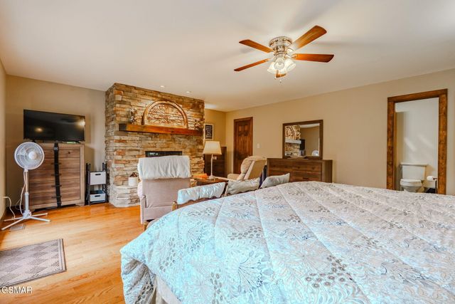 1501 Walt Price Road, Sevierville, TN 37876