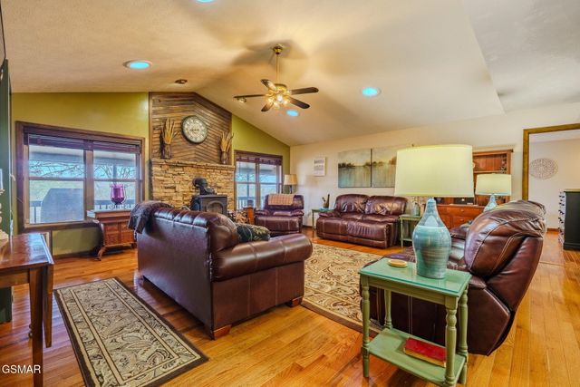 1501 Walt Price Road, Sevierville, TN 37876