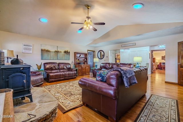 1501 Walt Price Road, Sevierville, TN 37876