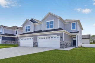 4225 Meadowridge Road, Woodstock, IL 60098