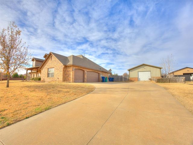 10025 Velletri Avenue, Yukon, OK 73099