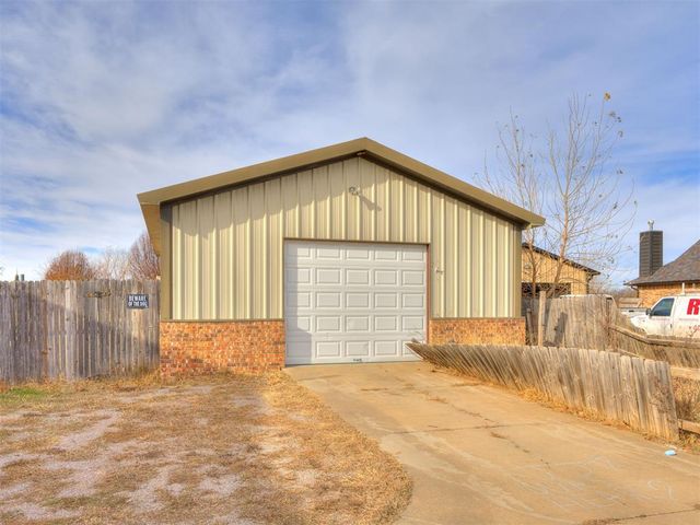 10025 Velletri Avenue, Yukon, OK 73099