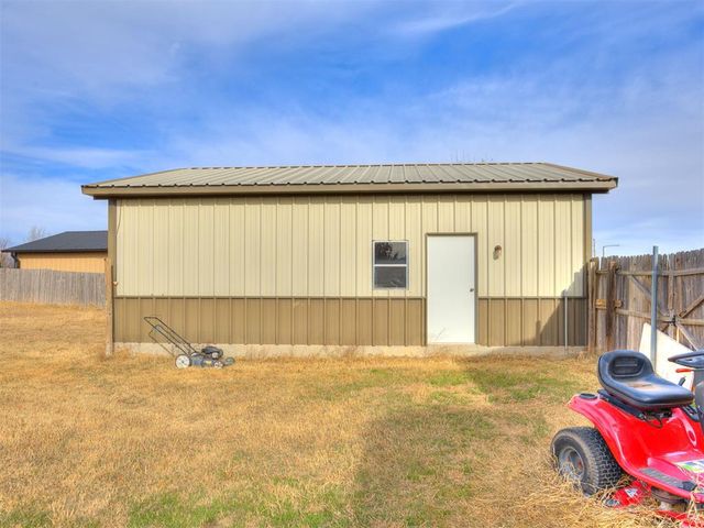 10025 Velletri Avenue, Yukon, OK 73099