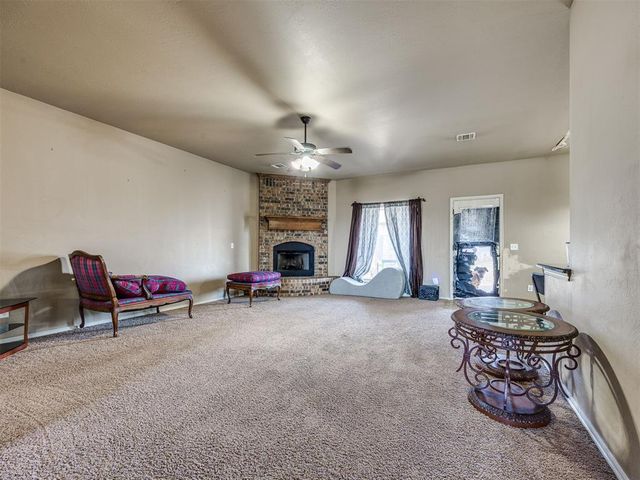 10025 Velletri Avenue, Yukon, OK 73099
