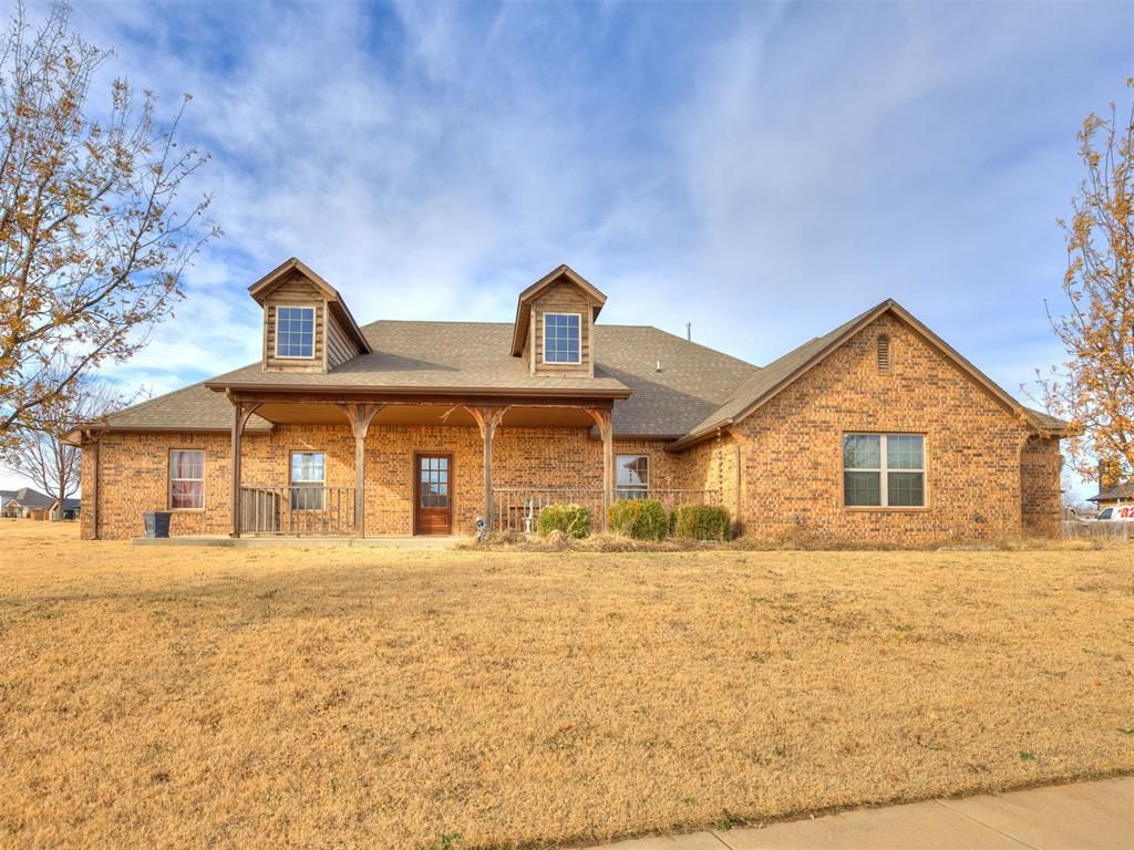 10025 Velletri Avenue, Yukon, OK 73099