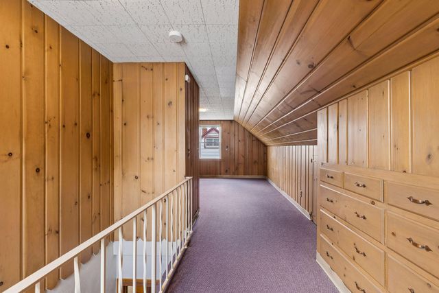 1806 Montana Avenue E, Saint Paul, MN 55119