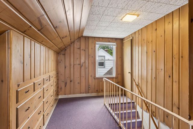 1806 Montana Avenue E, Saint Paul, MN 55119