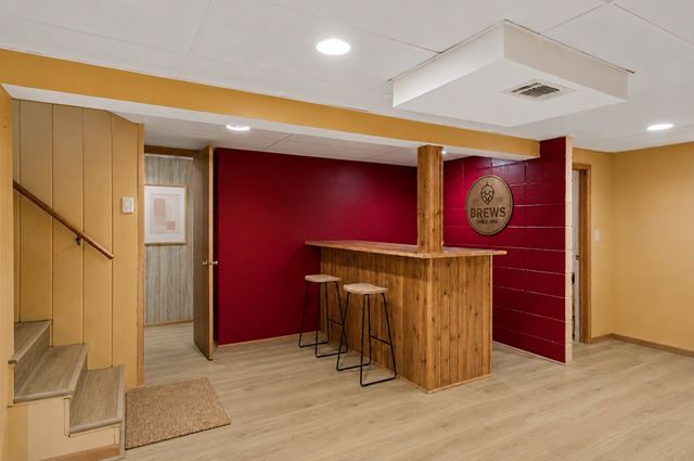1806 Montana Avenue E, Saint Paul, MN 55119