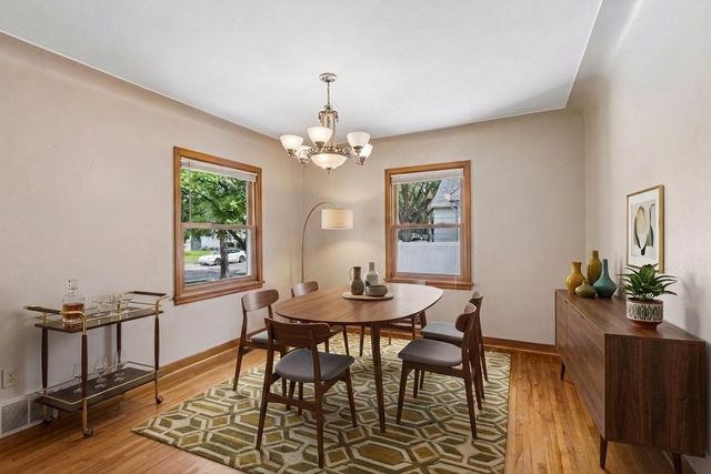 1806 Montana Avenue E, Saint Paul, MN 55119