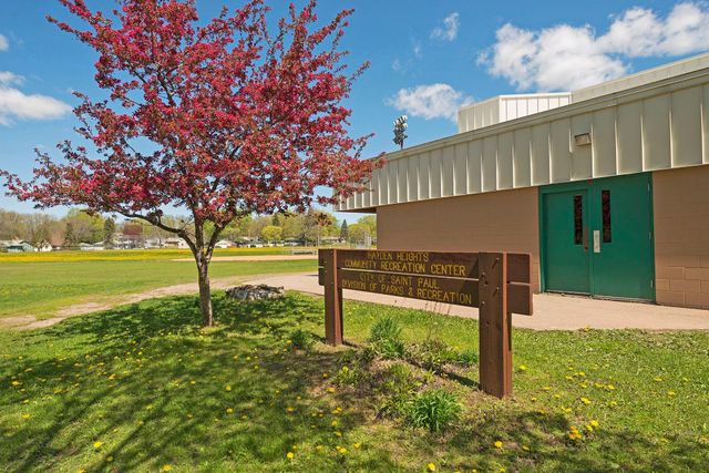 1806 Montana Avenue E, Saint Paul, MN 55119