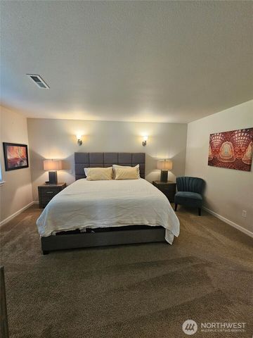 4379 Dudley Court NE, Lacey, WA 98516