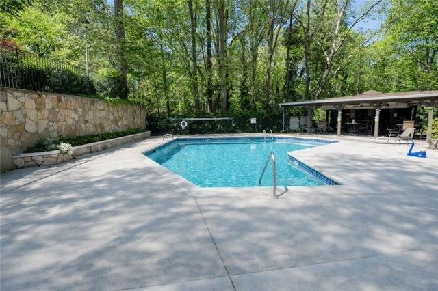 5151 Roswell 7, Atlanta, GA 30342