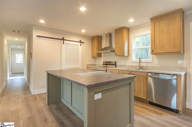 13 Beulah Street, Due West, SC 29639