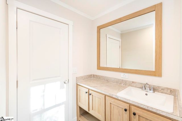 13 Beulah Street, Due West, SC 29639