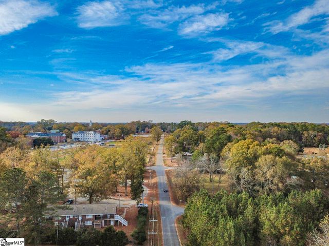 13 Beulah Street, Due West, SC 29639