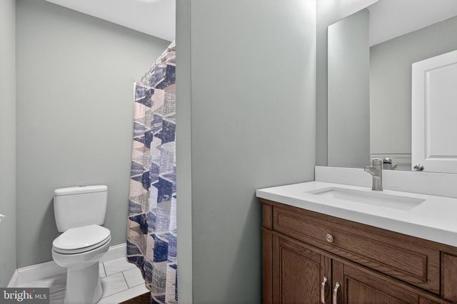 141 HUCKLEBERRY LN, Harrisburg, PA 17112
