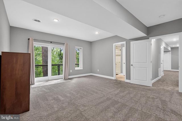 141 HUCKLEBERRY LN, Harrisburg, PA 17112
