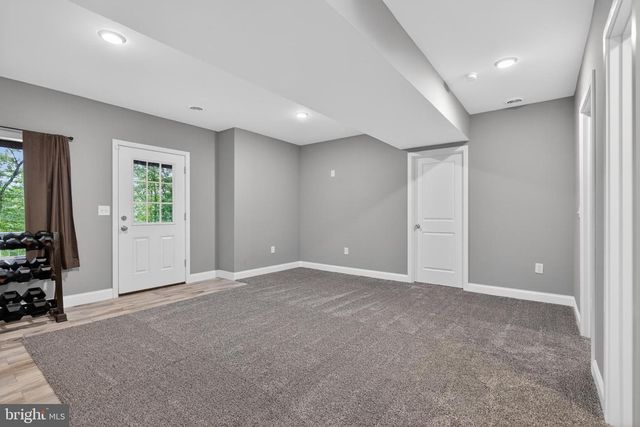 141 HUCKLEBERRY LN, Harrisburg, PA 17112