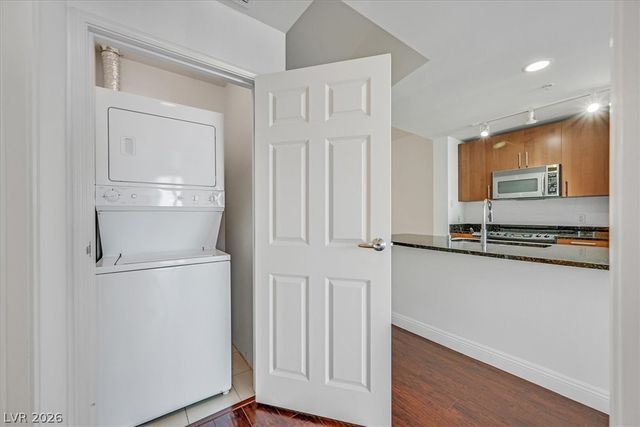 200 West SAHARA Avenue 1611, Las Vegas, NV 89102