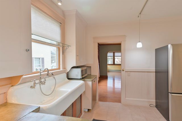 471 Lowell Street, Manchester, NH 03104