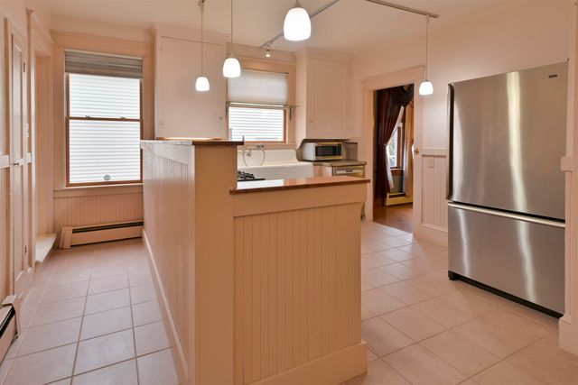 471 Lowell Street, Manchester, NH 03104