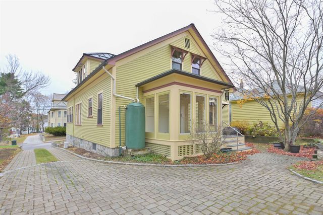 471 Lowell Street, Manchester, NH 03104