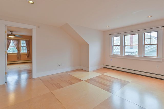 471 Lowell Street, Manchester, NH 03104