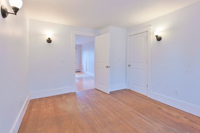 471 Lowell Street, Manchester, NH 03104