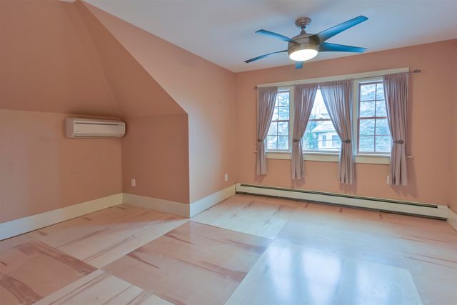 471 Lowell Street, Manchester, NH 03104